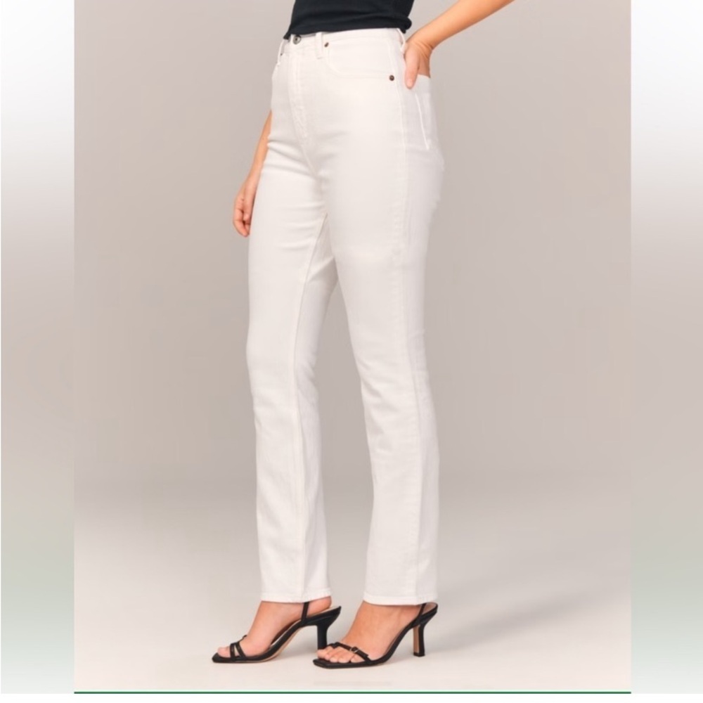 Abercrombie & Fitch High-Rise Straight Leg Jeans in White